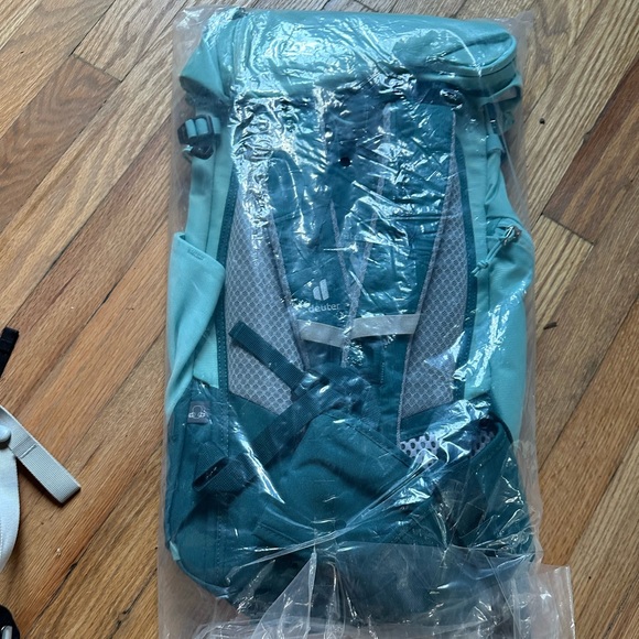 Deuter Trail 22 SL - Picture 3 of 3